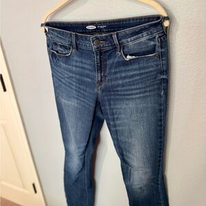 Old Navy Women's Skinny Jeans — Medium Blue Denim